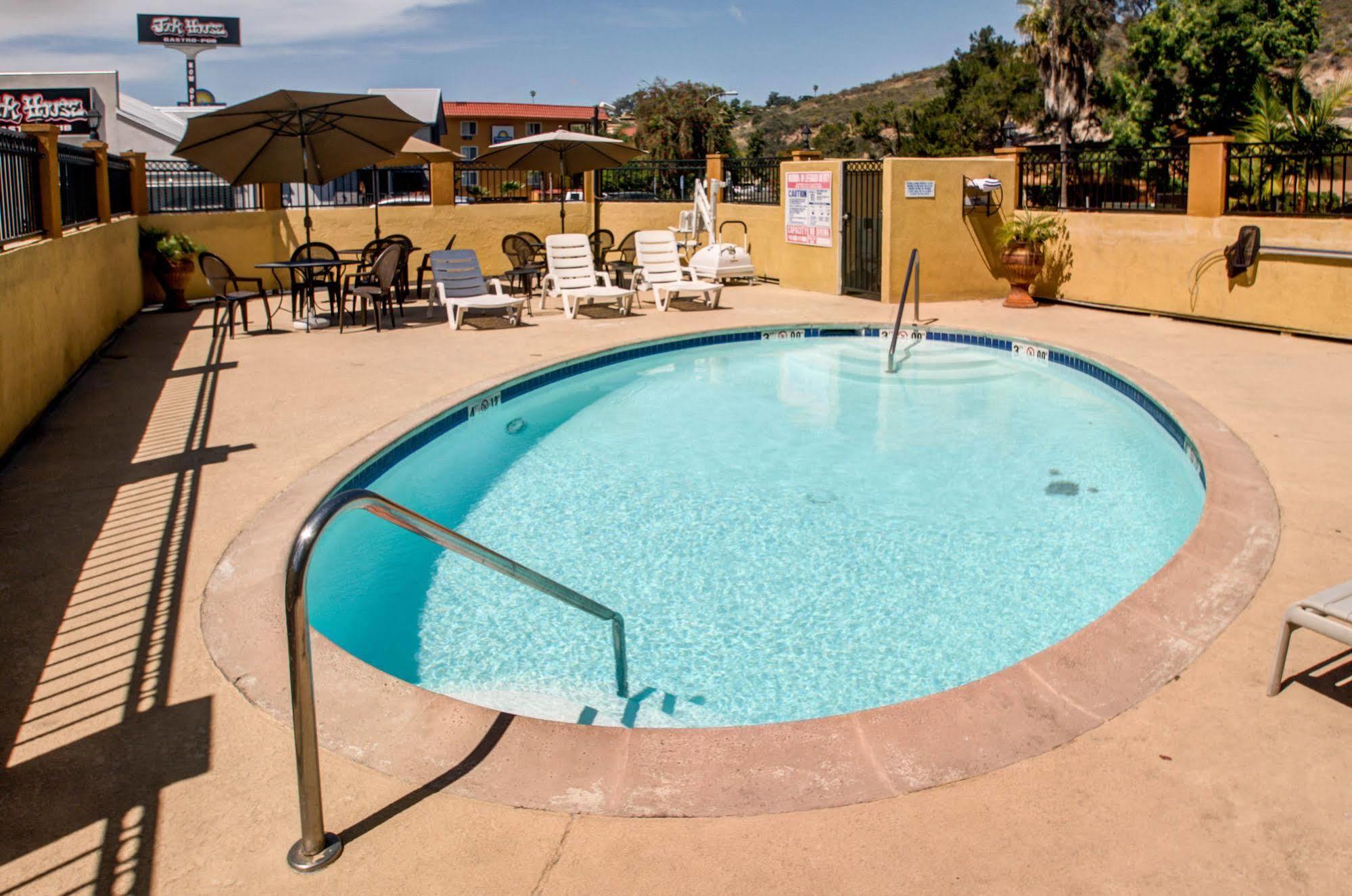 Rodeway Inn San Diego Near Sdsu Экстерьер фото